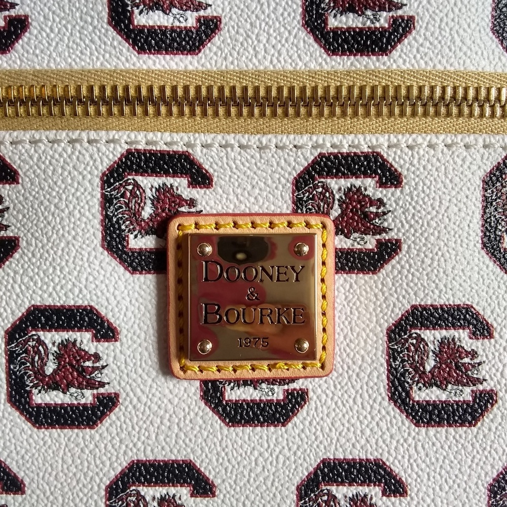 Dooney & Bourke Leather Crossbody purse